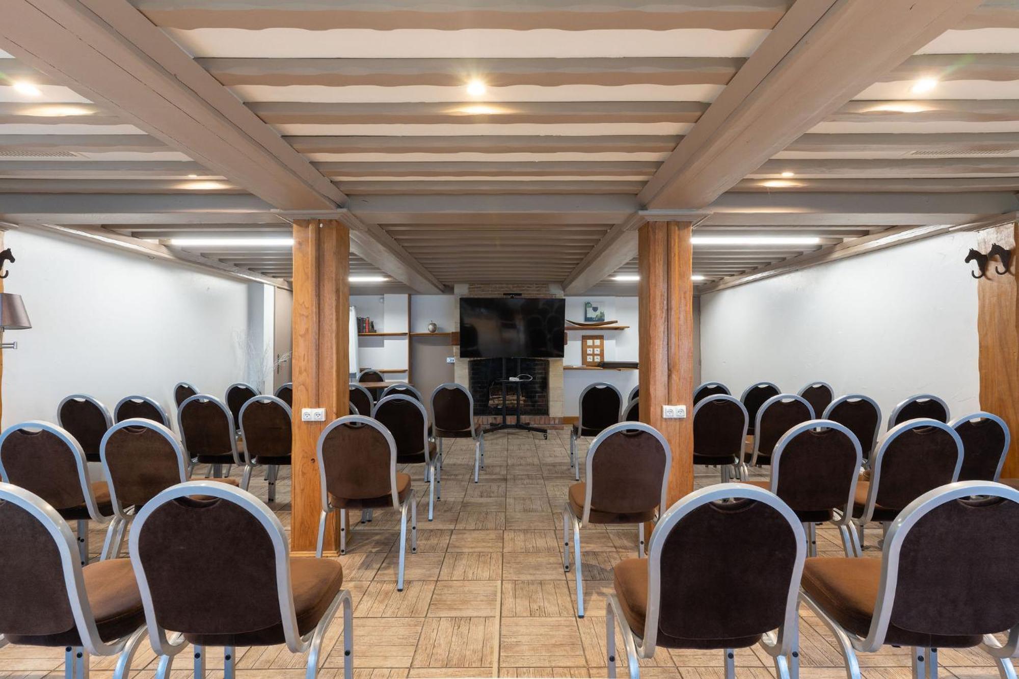 Eden Park Hotel Restaurant Pont-l'Eveque  Exterior photo